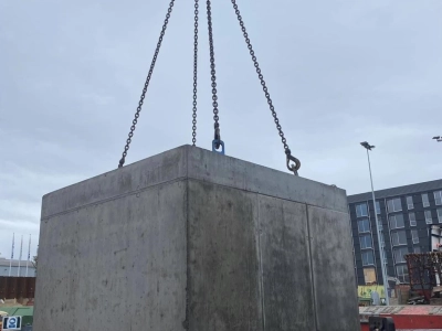 Med vores kraner kommer vi ud på mange forskellige og spændende opgaver!